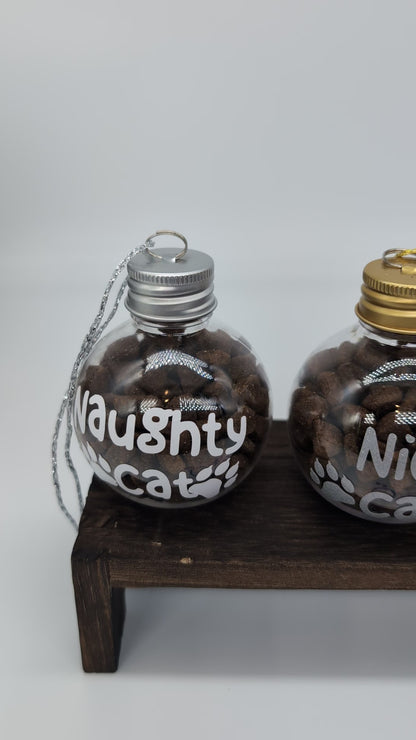 Christmas Bauble "Nice or Naughty Cat/Dog"